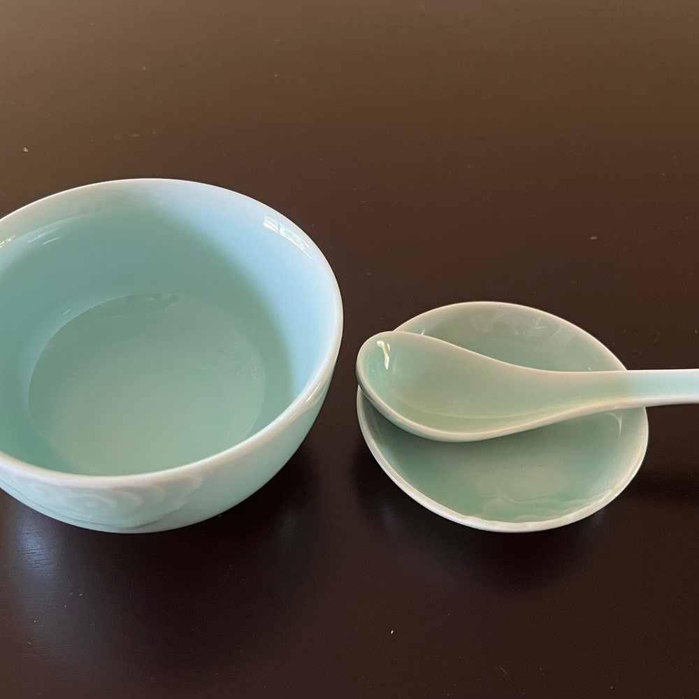 COPY - Celadon ceramic cloud pattern rice bowl, Sauce plate and spoon set